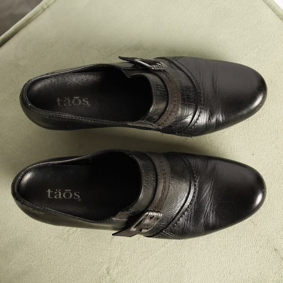 Taos "Duo" Black Leather Heeled Pump Shoe Size 39EU Size 8US - Picture 2 of 7